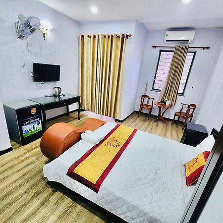 Khach San Sao Mai Hotel Ho Chi Minh City Exterior photo