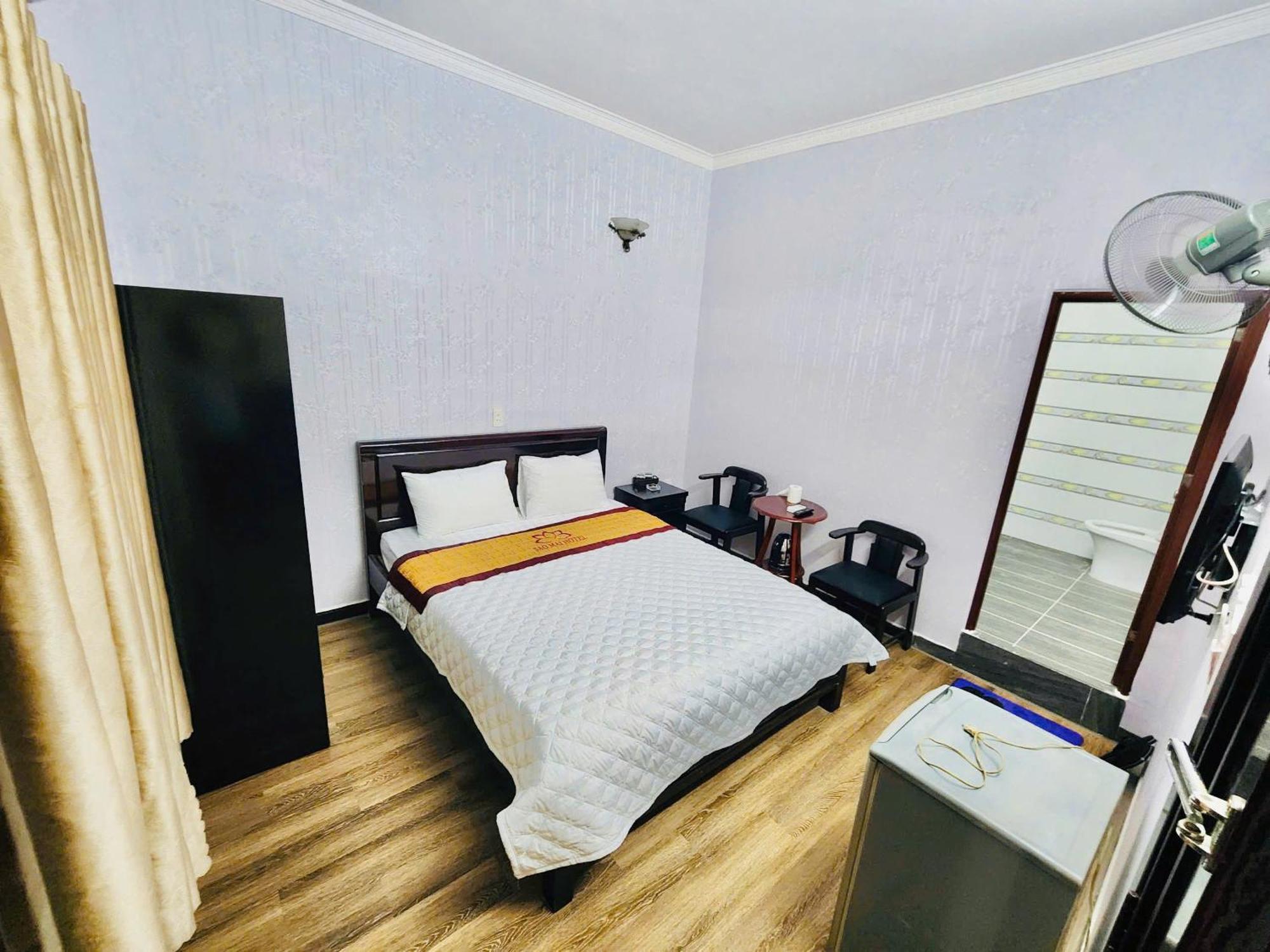 Khach San Sao Mai Hotel Ho Chi Minh City Exterior photo