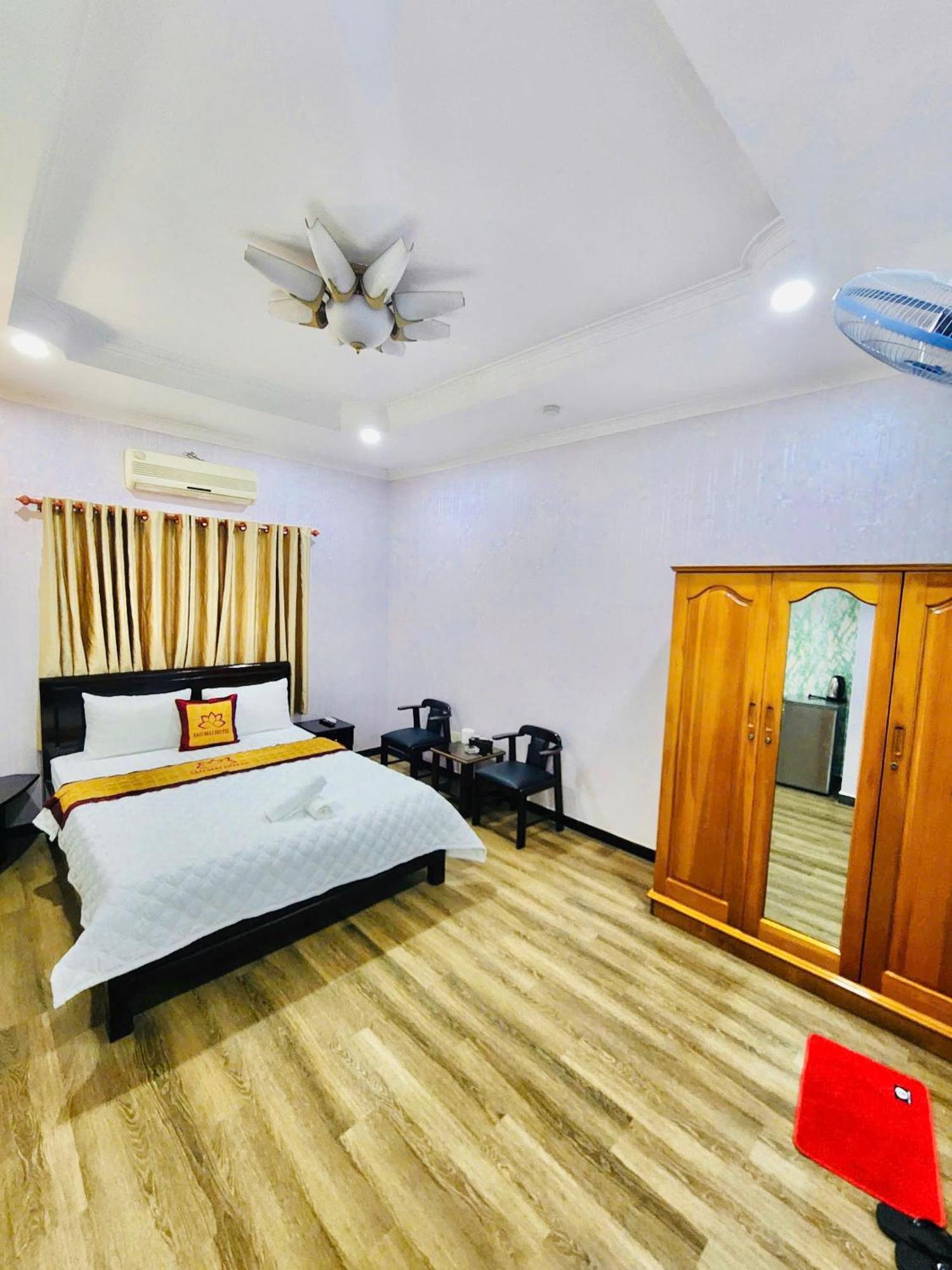 Khach San Sao Mai Hotel Ho Chi Minh City Exterior photo